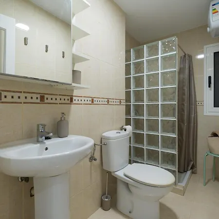 Cozy Nearby Flat Canteras